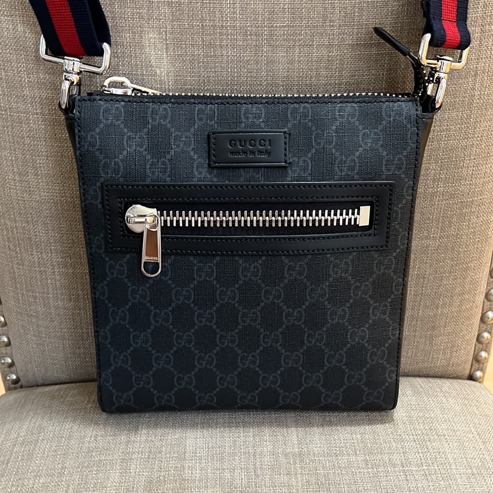 Gucci GG Black Small Messenger Bag